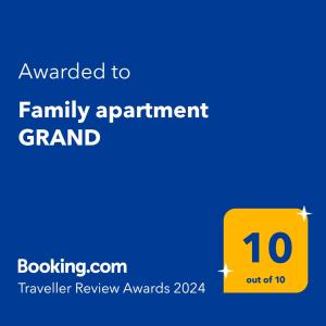 Family apartment GRAND tesisinde sergilenen bir sertifika, ödül, işaret veya başka bir belge