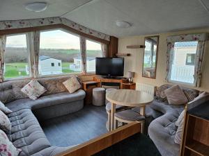Χώρος καθιστικού στο 113 Caravan at meadow lakes