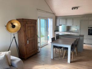 Kuchyň nebo kuchyňský kout v ubytování Wohnresidenz Casa Fortuna