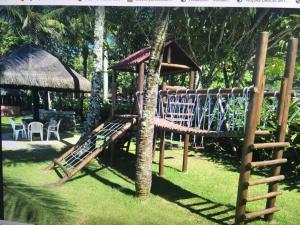 Parquinho infantil em Condo-Resort Juquehy, 4 quartos