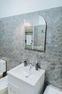 Bilik mandi di Alessandra-Aparthotel +40 gambar