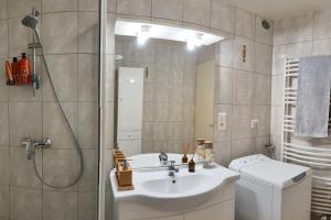 Kúpeľňa v ubytovaní Appartement avec une belle vue sur Palalda