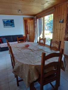Zdjęcie z galerii obiektu chalet Mont-Blanc w mieście Combloux