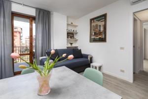 A seating area at Apartment Forum