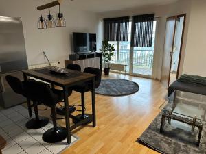 TV a/nebo společenská místnost v ubytování Apartment „Slow Horses“