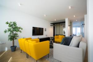 Sjónvarps- og/eða afþreyingartæki á Victor Nest Double Room Apartment