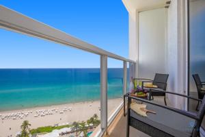 Gallery image of Luxurious Resort Gym Balcony in Miami Beach