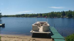 Naturlandskabet i nærheden af chaletet + 9 billeder