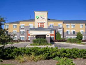 a rendering of the front of a hotel at Extended Stay America Suites - Auburn Hills - University Drive in Auburn Hills