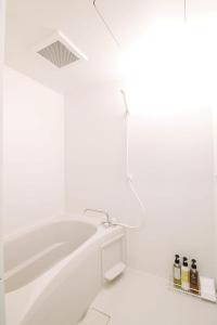 ห้องน้ำของ bHOTEL Nikke - 1BR Apt for 10ppl near Hondori Shopping