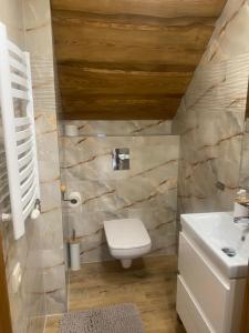 Ένα μπάνιο στο Rolicek 4 Seosons Apartments +120 φωτογραφίες