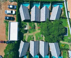 Pousada Villa di Luna内部或周边的泳池