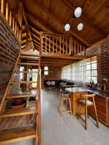 Afbeelding uit fotogalerij van Cabañas Tecla María in Otavalo