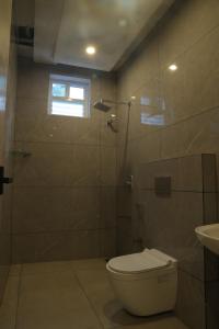 Koupelna v ubytování Sudeeksha Residency, Luxury Hotel with affordable price