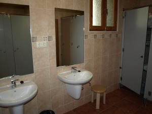 Koupelna v ubytování Albergue Ainsa - Morillo de Tou