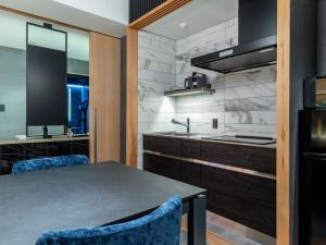 Köök või kööginurk majutusasutuses Tabist kiki HOTEL KYOTO Sanjo Takakura