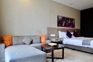 Posezení v ubytování Qliq Damansara Hotel