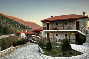 Nespecifikovaný výhled na hory nebo výhled na hory při pohledu z hotelu