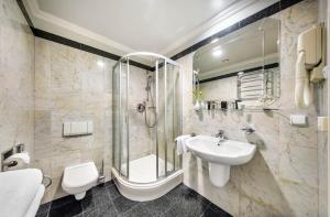 Koupelna v ubytování Esplanade Hotel Prague