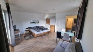 Postel nebo postele na pokoji v ubytování Apartment- Zimmer Pernter