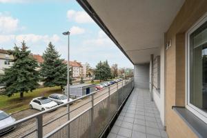 Fotografia z galérie ubytovania Klimasa White&Blue Apartment with Balcony in Wrocław by Noclegi Renters vo Vroclavi