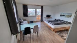 Postel nebo postele na pokoji v ubytování Apartment- Zimmer Pernter