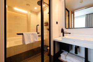Nozo Hotel的一间浴室