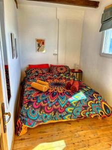 A bed or beds in a room at Great Escape Olympia