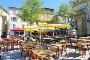 Afbeelding uit fotogalerij van Nest in Arles in Arles