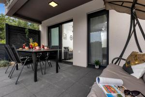 Gallery image of Apartment Anna in Tučepi +20 photos