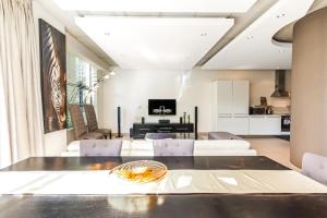 Køkken eller tekøkken på Old House Lane Melrose Boulevard