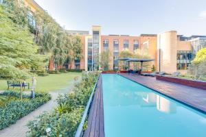 Swimmingpoolen hos eller tæt på Old House Lane Melrose Boulevard