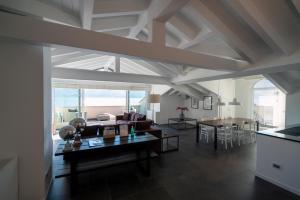 Η κουζίνα ή μικρή κουζίνα στο Villa Navalia