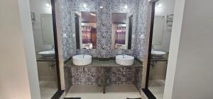 Phòng tắm tại Deva Samudra Beach Stay