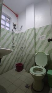 Un baño de R & R (Rest & Relax) Guesthouse