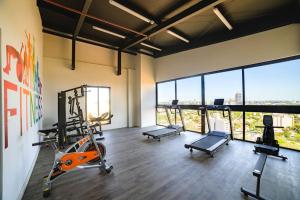 Fitness centrum a/nebo fitness zařízení v ubytování Depto de lujo en zona Carmelitas