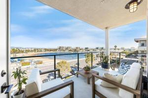 Dream Coastal Retreat Marina View Harbor Haven