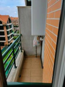 a view of a balcony of a building at Ático de 60 m2 en urbanización privada in Noja