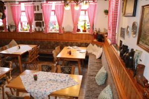 Prostor za sedenje u objektu Gasthaus Zur Weintraube