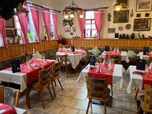 Restoran ili drugo mesto za obedovanje u objektu Gasthaus Zur Weintraube