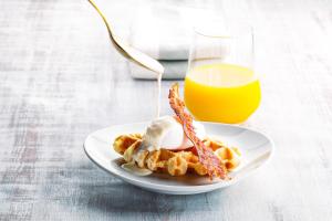 Jídlo v hotelu nebo okolí