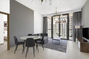 Fotografie z fotogalerie ubytování Silkhaus spacious 2BDR in Downtown center with balcony - O v Dubaji