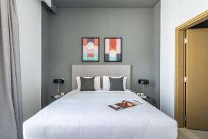 Foto dalla galleria di Silkhaus spacious 2BDR in Downtown center with balcony - O a Dubai