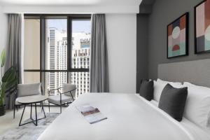 Foto dalla galleria di Silkhaus spacious 2BDR in Downtown center with balcony - O a Dubai