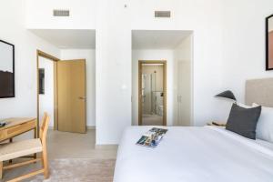 Foto dalla galleria di Silkhaus spacious 2BDR in Downtown center with balcony - O a Dubai