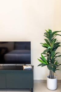 منطقة جلوس في Silkhaus lovely studio with Downtown view in Boulevard central
