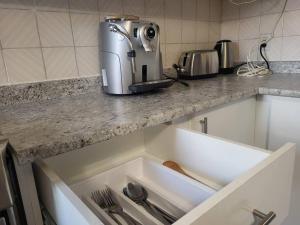 Gallery image of Cozy 2BR in VieuxLongueuil +parking 14min Downtown in Longueuil