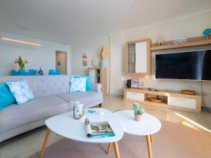 TV a/nebo společenská místnost v ubytování Apartment Frentemar 2 by Interhome + 15 fotografií