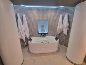 Weston Guest House Krugersdorp的一间浴室
