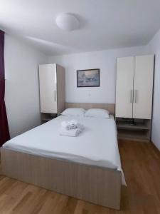Postel nebo postele na pokoji v ubytování Mile Starigrad - Book your next cozy vacation